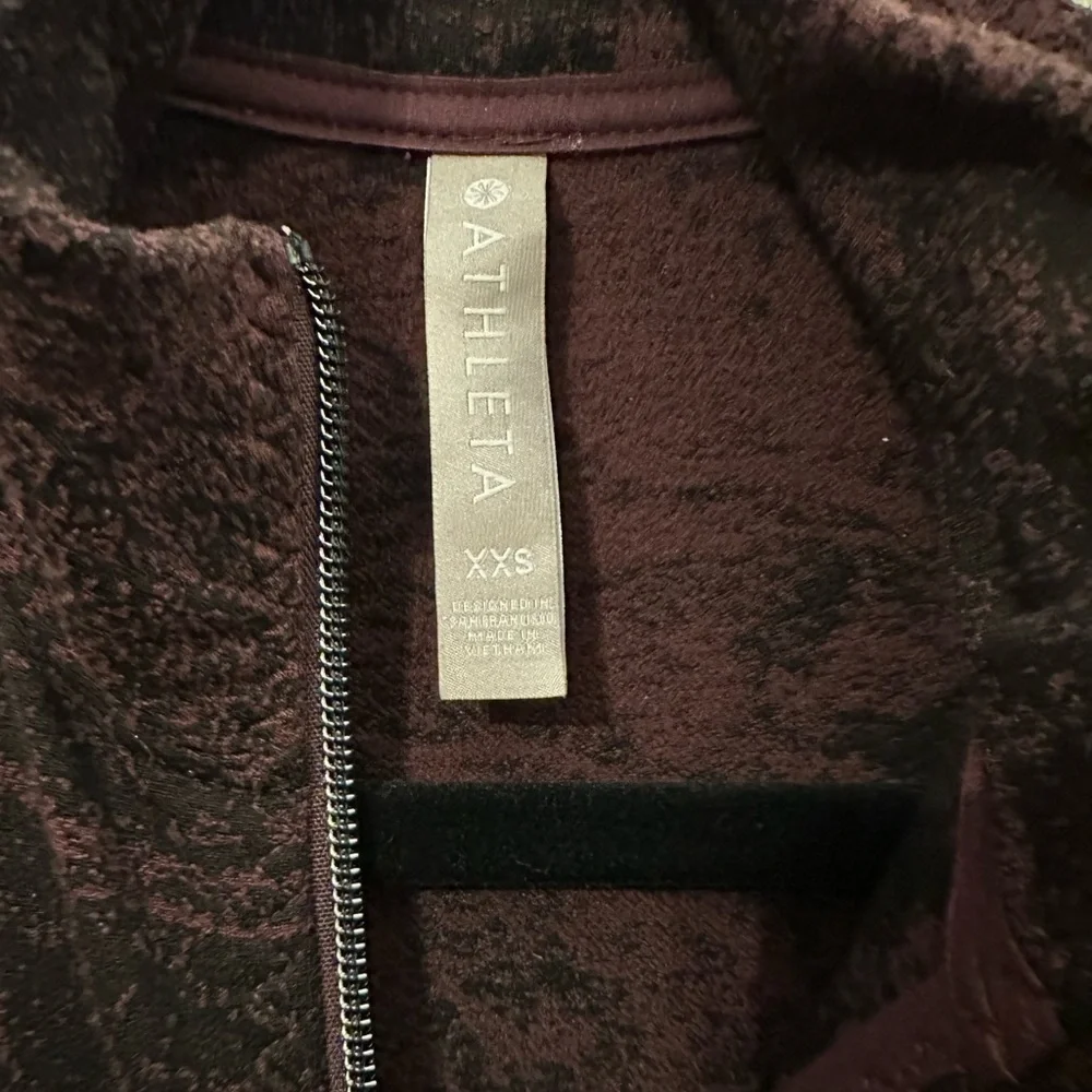 Athleta Textured Bomber Jacket. EUC
